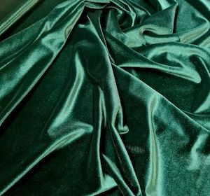 Stretch Velvet - Dark Green 0.5m Remnant