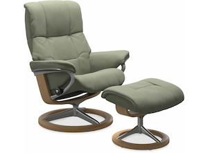 Stressless® Mayfair Medium Leather Recliner - Signature Base