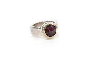 Gold Top Cocktail Ring - Garnet