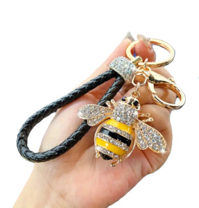 D0016 Diamante Gucci Style Bee Charm