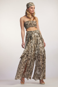 Womenswear: 9041 Cheetah Print Cullotte