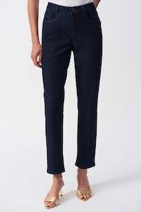 251966 Classic Slim-leg Indigo Soft Wash Jean