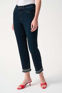 Womenswear: 251931 Classic Straight-Leg Stud Crop Jeans