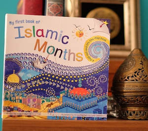 Islamic Months Book (Fold Out and Lift the Flap Islamic/Hijri Calendar)