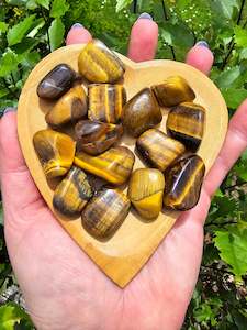 Tumbled Stones: Tigers Eye Small Tumbled Stone