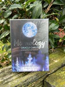 Books Cards: Moonology Oracle Cards