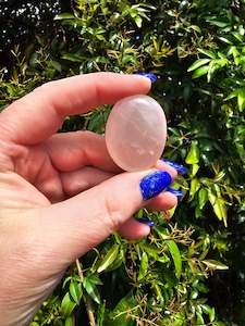 Rose Quartz Mini Palm Stone A