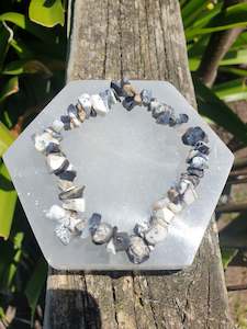 Dendritic Agate Crystal Chip Bracelet