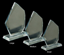 Clear Crystal Glass Award 12mm thick glass, 150mm tall (comes with gift box) davyengravers