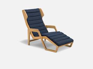 Furniture: D.150.5 Outdoor Lounge Chair