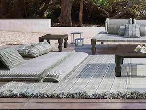 Furniture: Garden Layers Tartan Rug