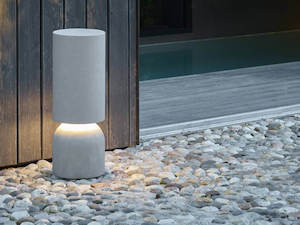 Nui Outdoor Floor Light