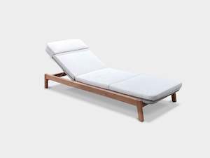 Furniture: Bight Lounger