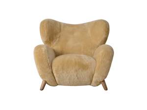 Furniture: Manx lounge chair