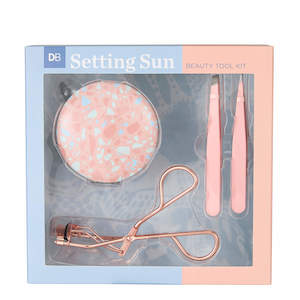 Accessories: Setting Sun Beauty Tool Kit