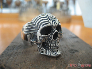 Pacifika Skull Ring deadringerjewelry