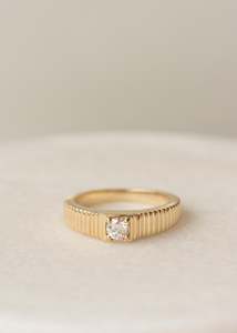 Jewellery: Fluted Diamond Ring