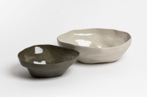 Womenswear: Haan Medium Serving Bowl