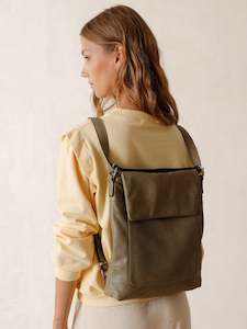 Womenswear: Convertible Bag to Backpack | Cowhide Leather