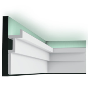 CL396 – ‘Steps Uplighter’ cornice