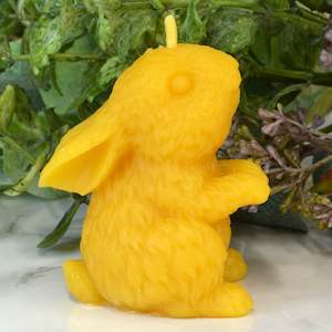 Hop the Bunny Beeswax Candle