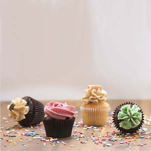 Bakery (with on-site baking): Mini Cupcakes