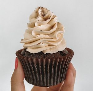 Salted Caramel (Chocolate) Cupcakes