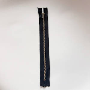 Fashion design: Vintage YKK Metal zip - 25cm