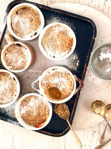 Feijoa, Apple and Ginger Crumble