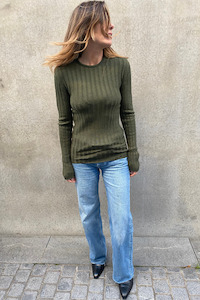 Sara Long Sleeve Rib Top Olive