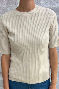 Knitwear: N48C Short Sleeve Pullover Sand