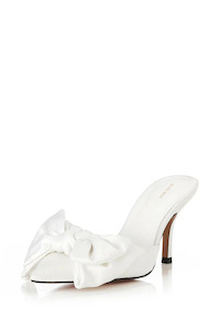 Footwear: Fae Sandal Ivory