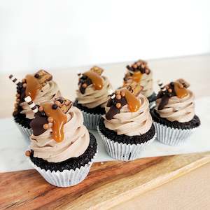 Snickers Cupcakes