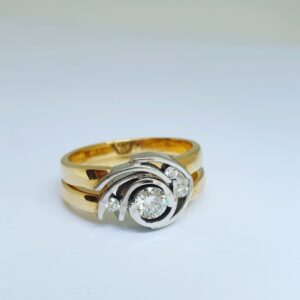 18CT Gold and Diamond wedding ring set