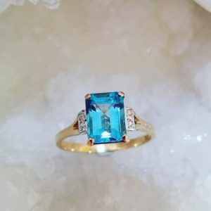 Blue Topaz & Diamond Ring 9ct Gold