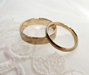 Wedding ring set 9ct gold