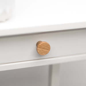 Wooden Circum Knob - Oak Lacquered