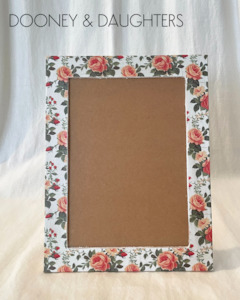 Tiny Roses Photo Frame