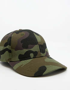 Clothing wholesaling: 6027 HW24 Camo Hunter Cap