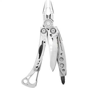 The Plane: Leatherman Skeletool