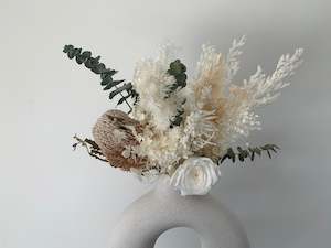 Dried flower: Banksia Rose