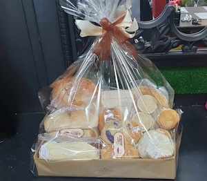 Florist: Bakery Hamper