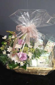 Florist: Pamper Hamper