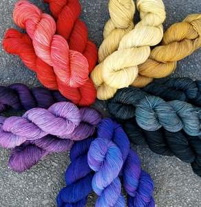 Yarn: Merino 4 ply high twist  - gradient fade sets