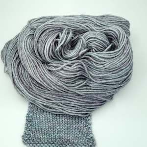 Yarn: Merino/silk DK - Pigeon