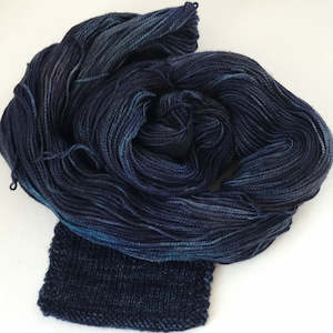 Yarn: Merino 4 ply high twist - Indigo sea