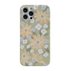 Apple iPhone 12 Phone Case with Daisy Flower Design - Yellow