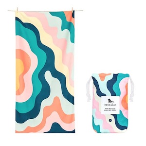 Homeware: Dock & Bay Beach Towel Get Wavy L