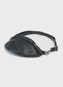 Dusky Robin Escape the Ordinary Belt Bag Black