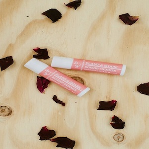 plant and share rosehip shimmer lip balm tube, 4.5g